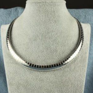 Eller 20" Silver Plated Flexible Omega Choker Necklace